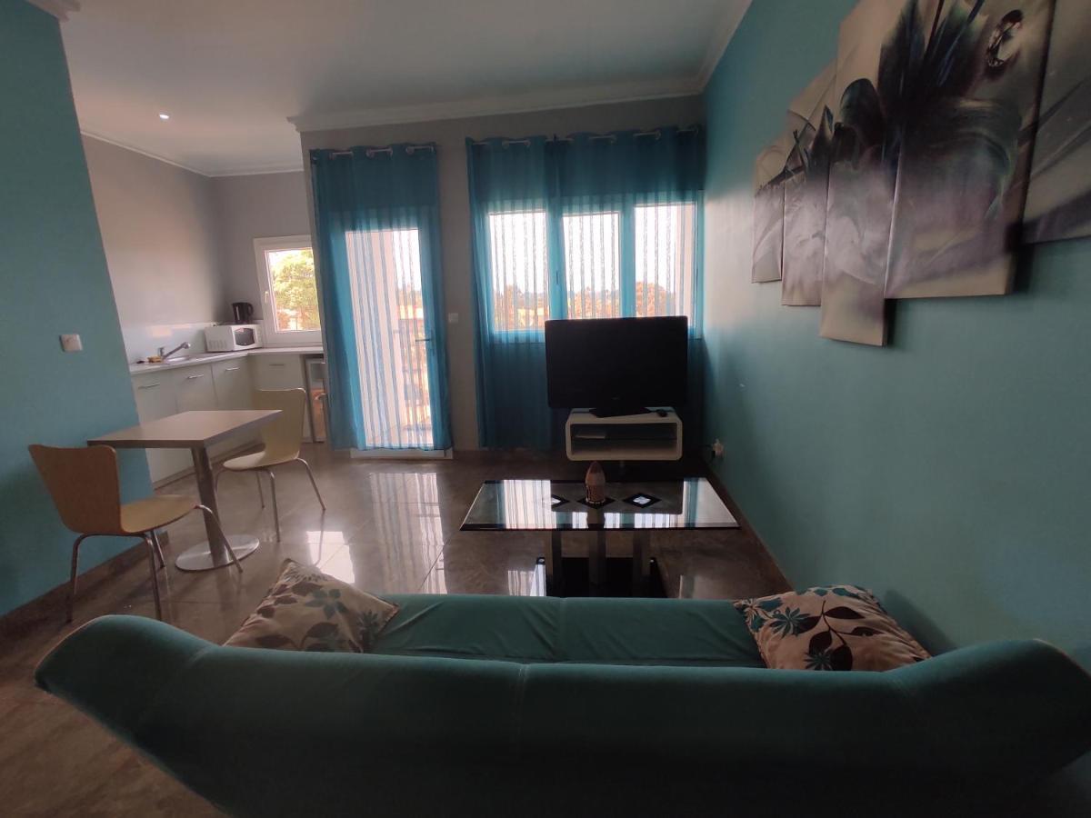 Residence Jardin Tropical Yaounde Bagian luar foto