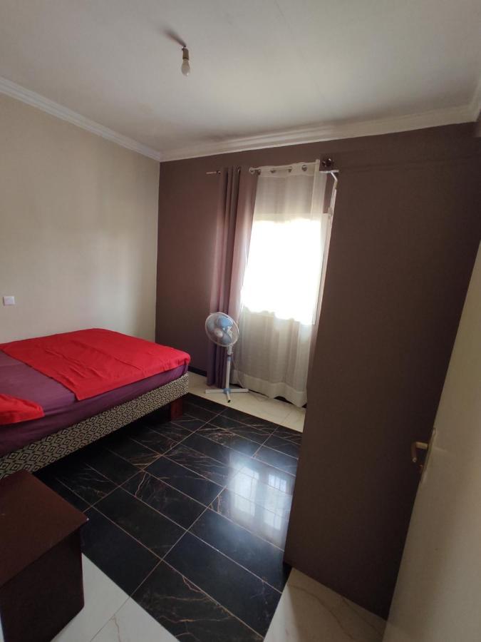 Residence Jardin Tropical Yaounde Bagian luar foto