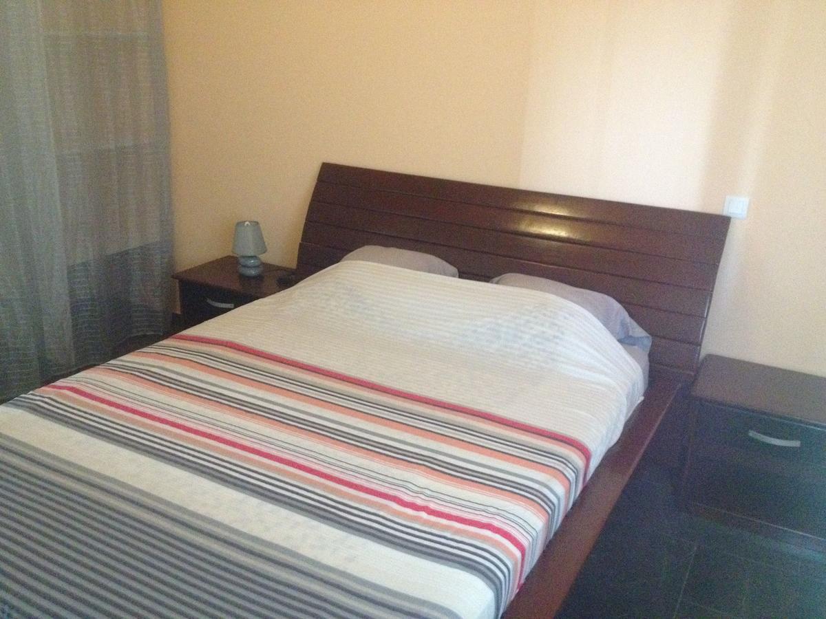 Residence Jardin Tropical Yaounde Bagian luar foto